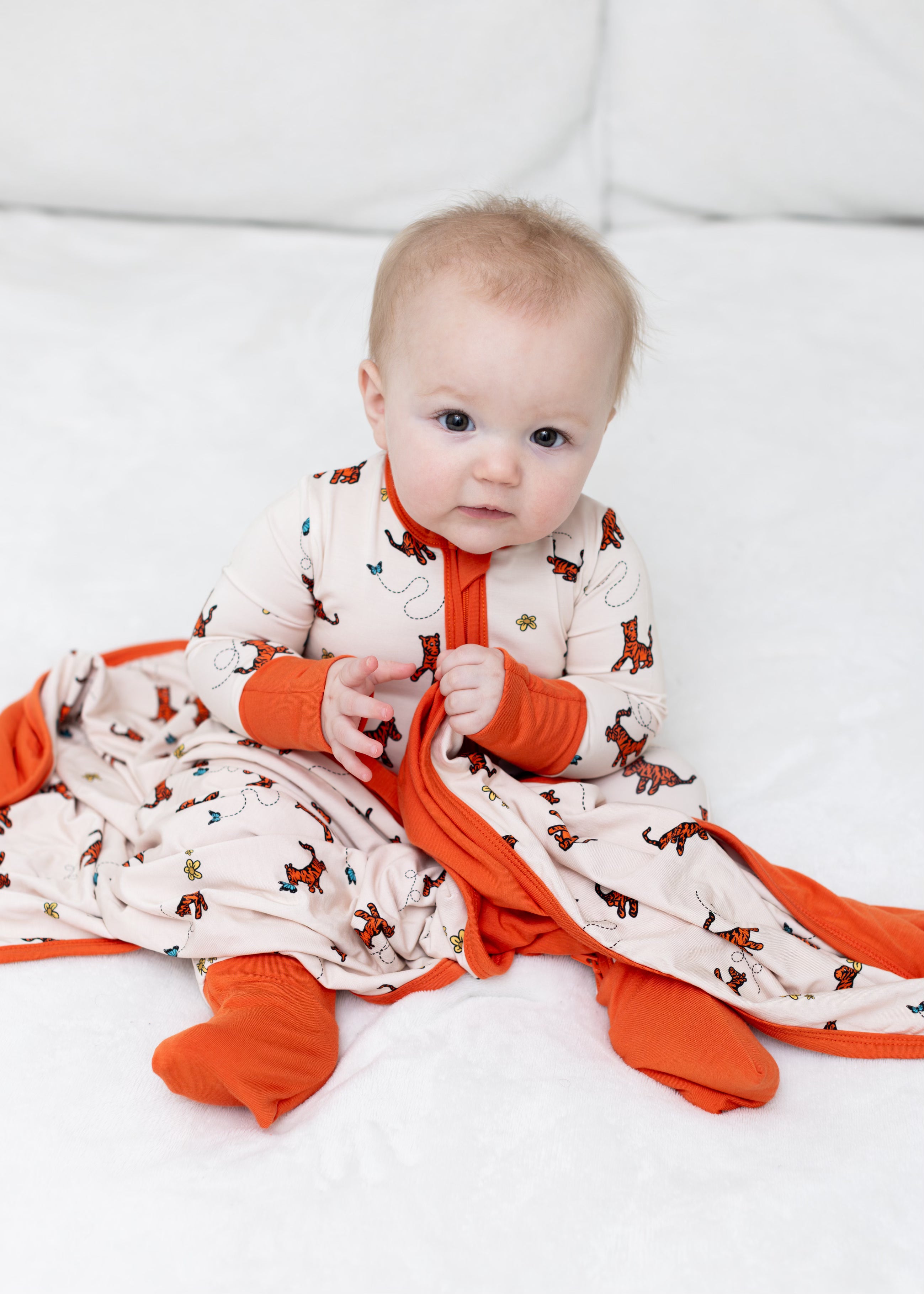 The Wonderful Thing About Tiggers - Long Sleeve Zipper Sleep Romper